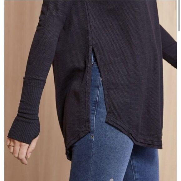 Free People Black Thermal Long Sleeve Top Small NWT - Picture 2 of 9